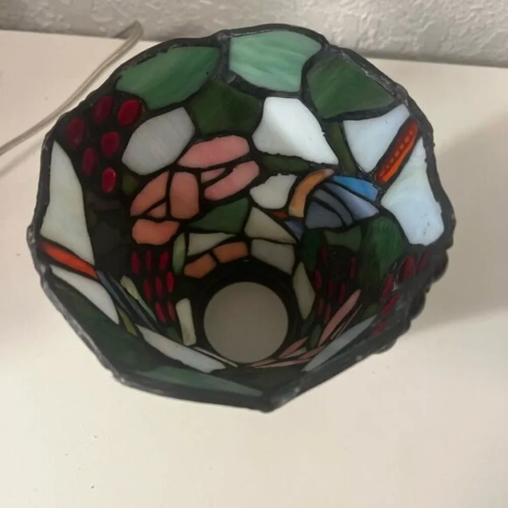 Vintage Tiffany Stained Glass pendant Lamp Shade Bird /berries/flower